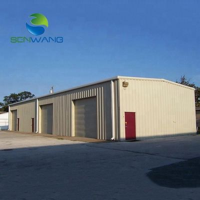 Garage automobile à structure en acier conçu pour les ateliers de stockage et de réparation de véhicules de stationnement commercial avec portes et fenêtres personnalisables