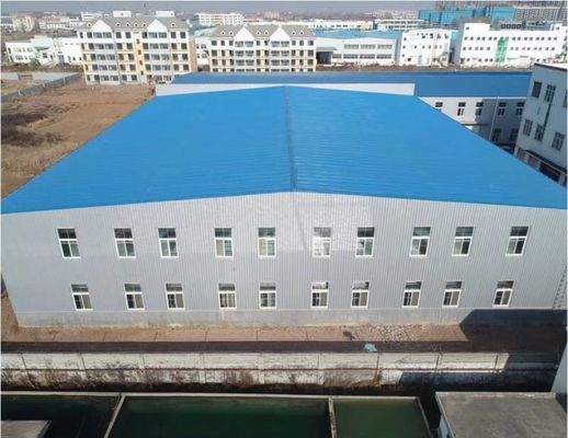 Entrepôt de structure en acier avec fenêtre en PVC et support d'angle