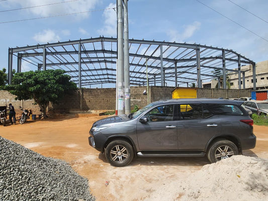 Q355B Construction de bâtiments en acier, entrepôts préfabriqués en acier