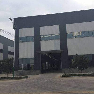 Entrepôt de structure en acier sur mesure avec cadre en acier Q235 Q355