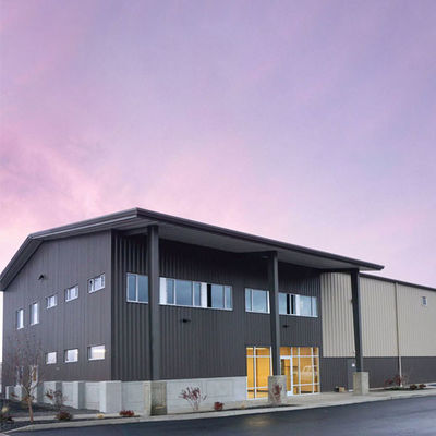 Entrepôt à structure en acier durable avec un pas de 20 degrés et un matériau en acier brut Q355B avec connexion par boulons
