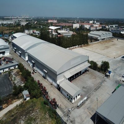 Fondation en béton Structure en acier préfabriquée sèche Entrepôt de construction Toit en pente
