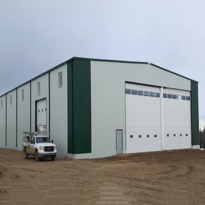 Structure en acier galvanisé avec des options de conception polyvalentes et une fenêtre en alliage d'aluminium personnalisable