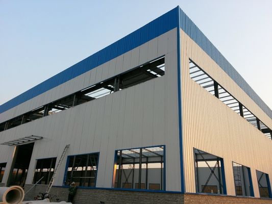 Construction de structures industrielles en acier préfabriqué certifié ISO 9001 / CE avec cadre métallique personnalisé et coupe de soudage léger