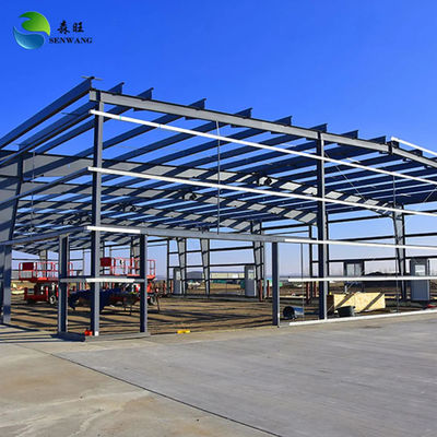 Entrepôt métallique préfabriqué à surface peinte / galvanisée Q355 Q235