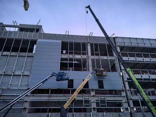 Entrepôt à structure en acier de conception victorienne et moderne avec conception CAO pour des solutions de stockage efficaces