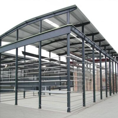 Atelier de structure en acier sismique à 9 points avec ossature principale en acier léger Q355 pour une courte période de construction