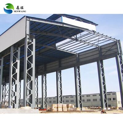 Entrepôt de structure en acier avec une durée de vie de 50 ans Type de porte à rouleaux et peinture résistante à la corrosion