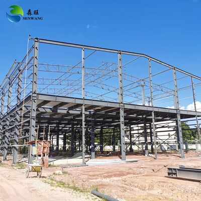 Style de conception moderne Structure en acier léger avec mur en panne C et finition galvanisée/peinte pour projets commerciaux et d'entrepôt